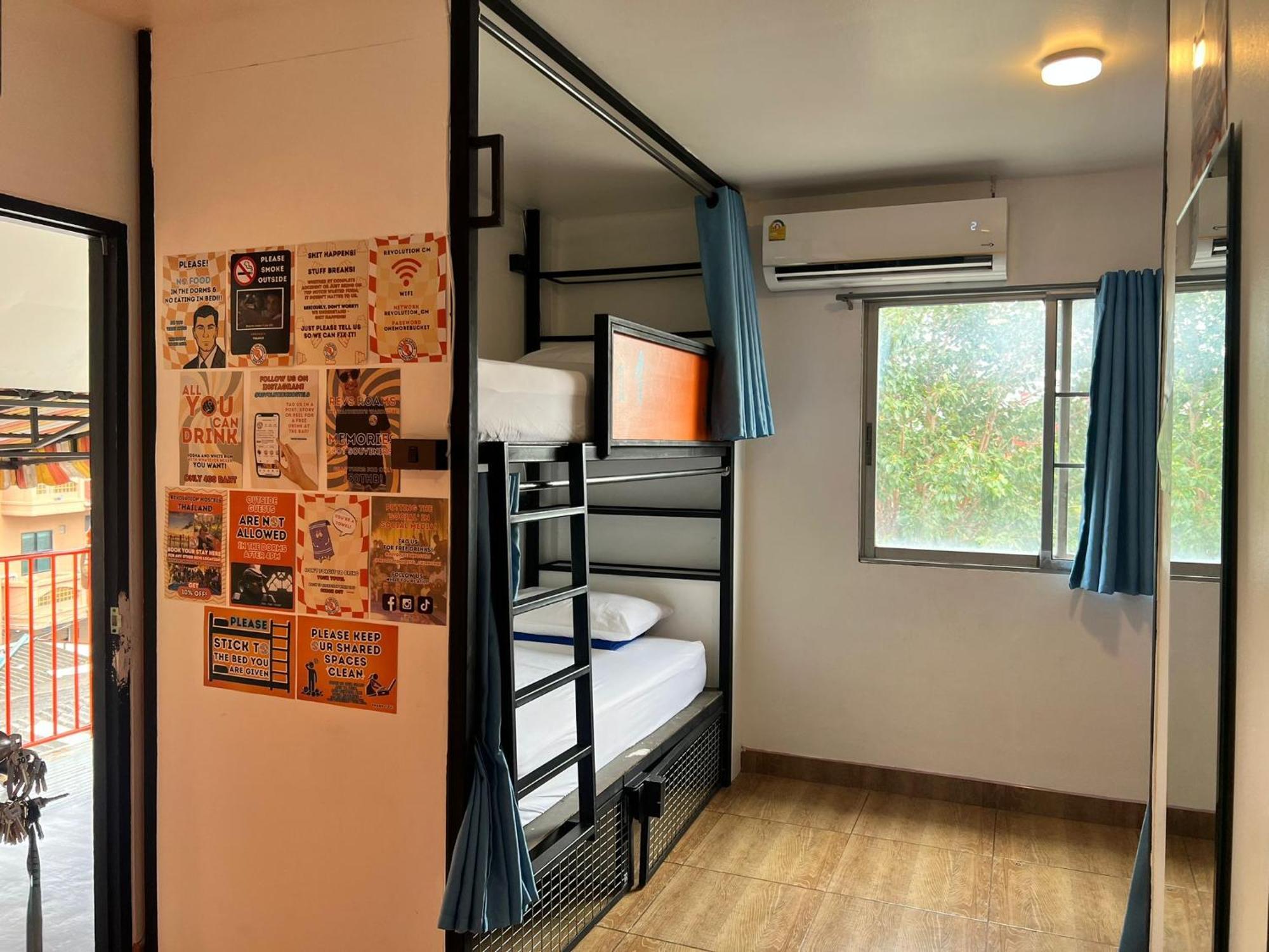 Hostel Revolution Chiang Mai - Old Town Exterior foto